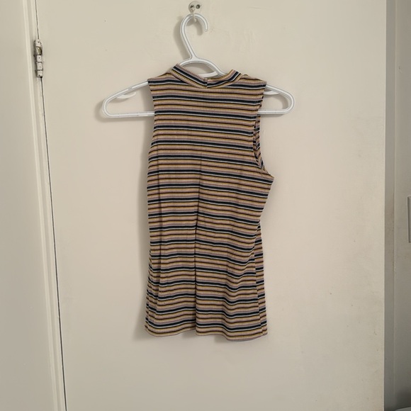 Colori Multicolor Sleeveless top - Picture 2 of 3